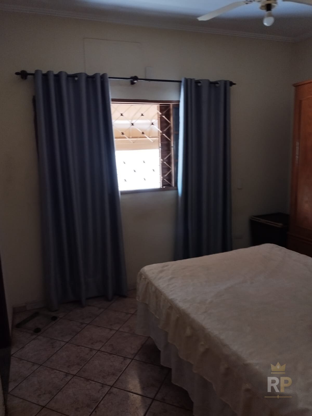 DORMITÓRIO — Casa em São José do Rio Preto